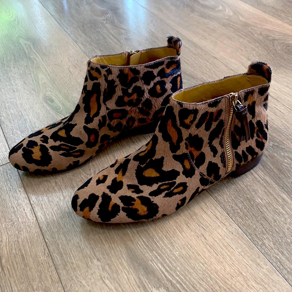 Leopard print ankle booties